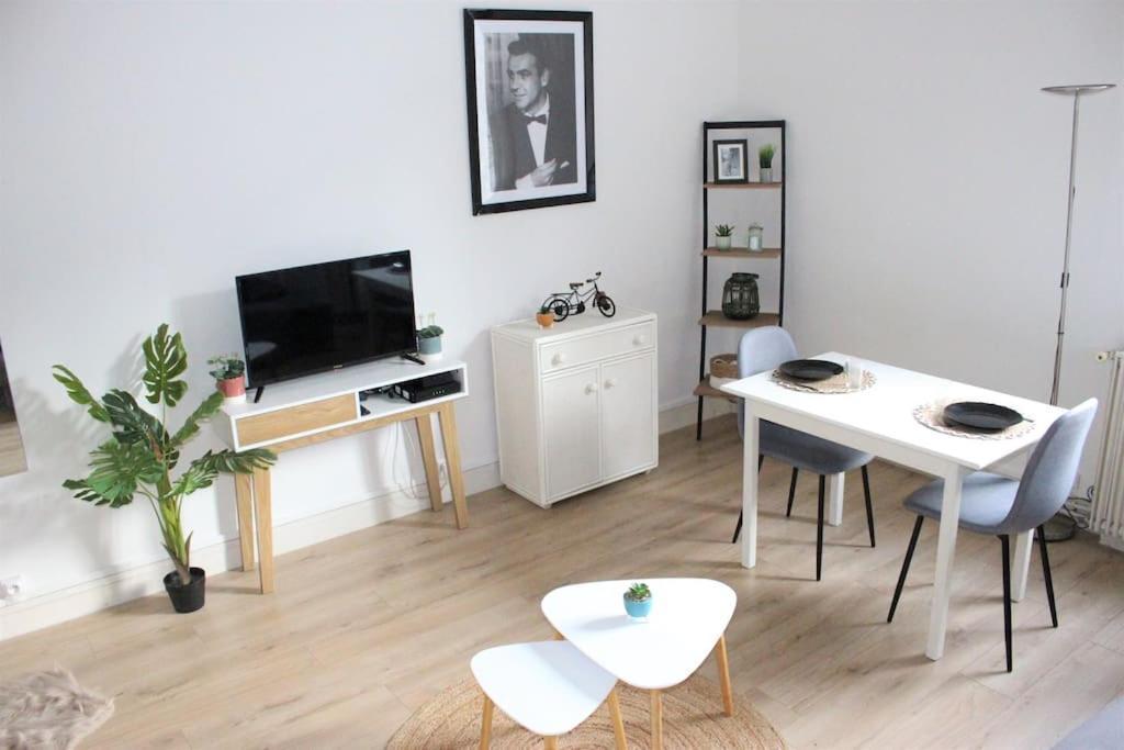 Charmant Studio En Centre-Ville / Proche Gare Le Havre Ngoại thất bức ảnh